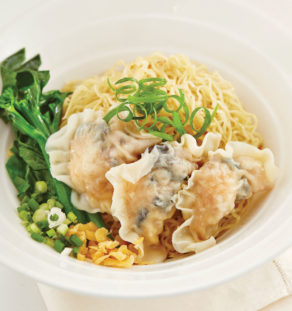 Egg noodles with jumbo wontons